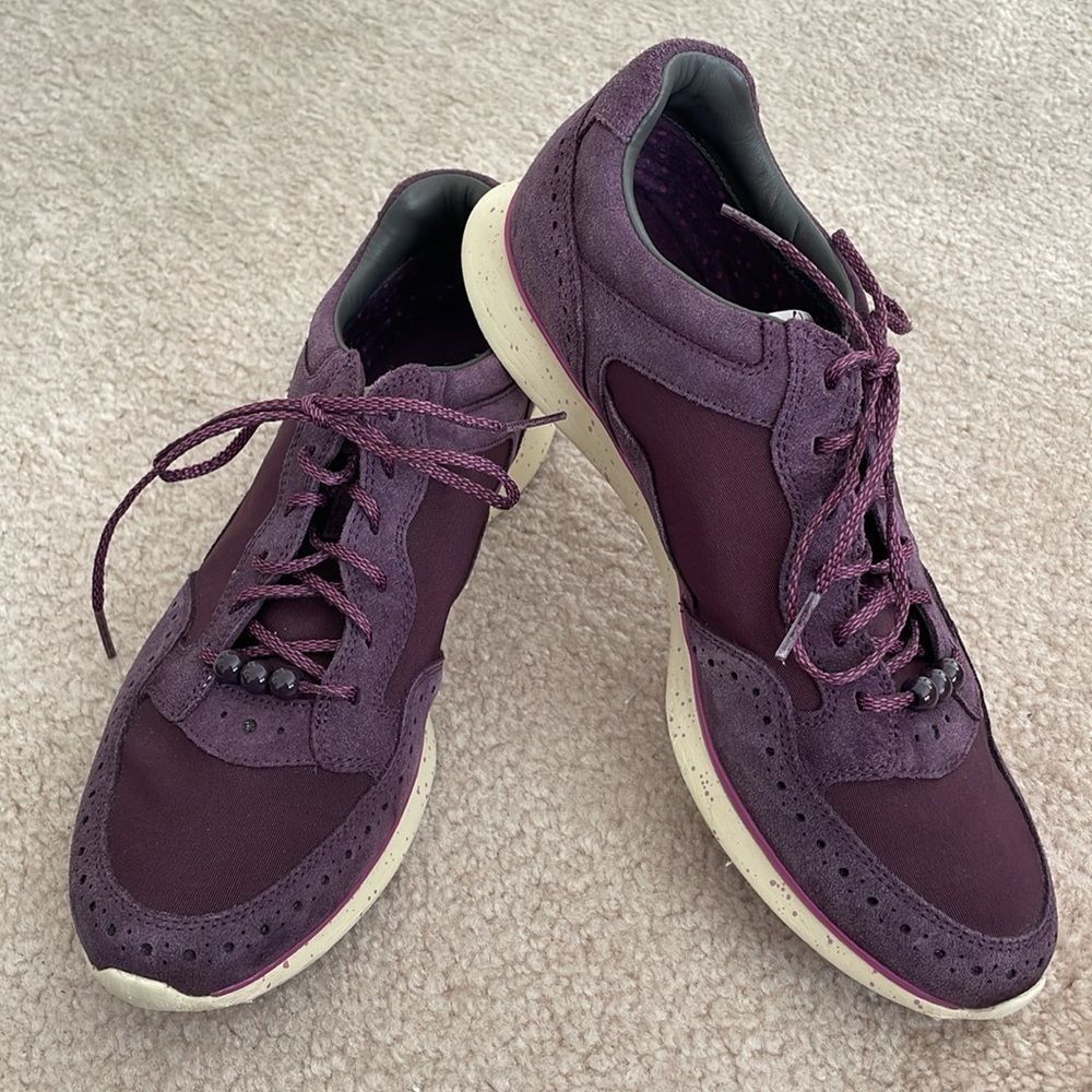 Clarks Sportswear Purple Leather Suede Brogue Sneakers - Women's Size 9.5